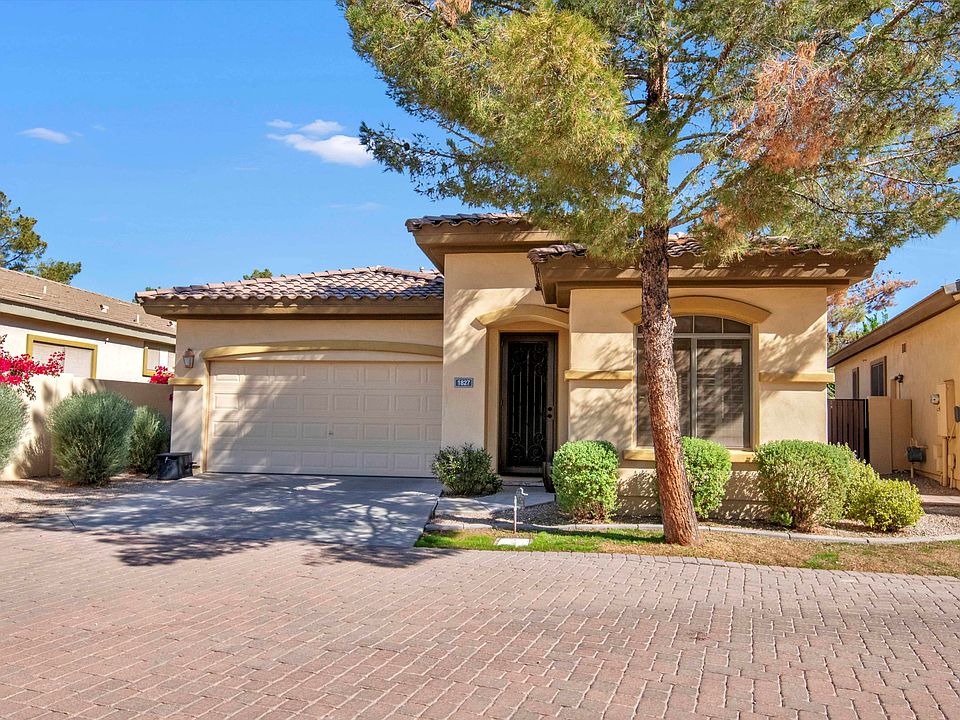 1st image of 1827 W Periwinkle Way