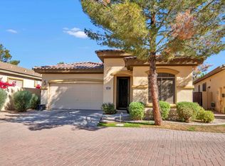 1827 W Periwinkle Way, Chandler, AZ 85248