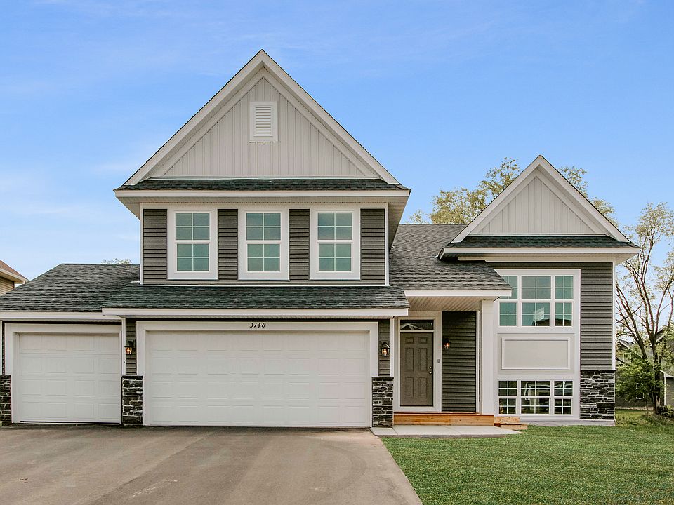 Photos of a Similar Primrose III Home