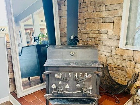 5th image of 10481 T4 Rd