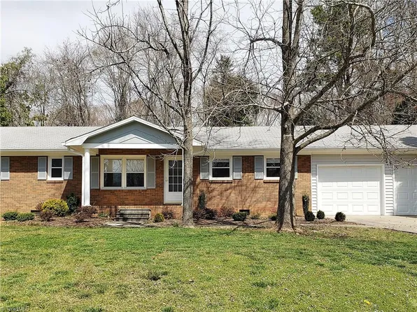 5445 Alamo Dr, Winston Salem, NC 27104
