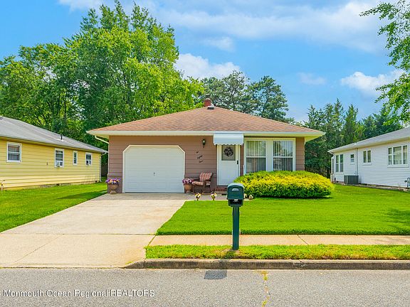 2nd image of 284 Port Royal Drive