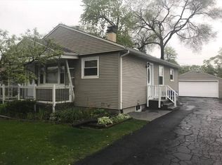 2240 Magnolia Ave, Des Plaines, IL 60018