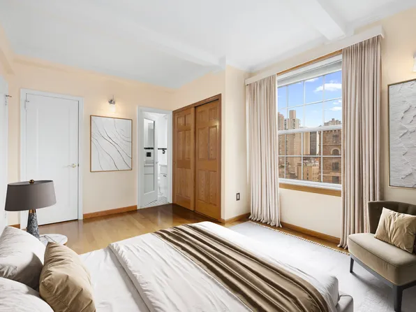 16 Park Avenue image 4 of 4