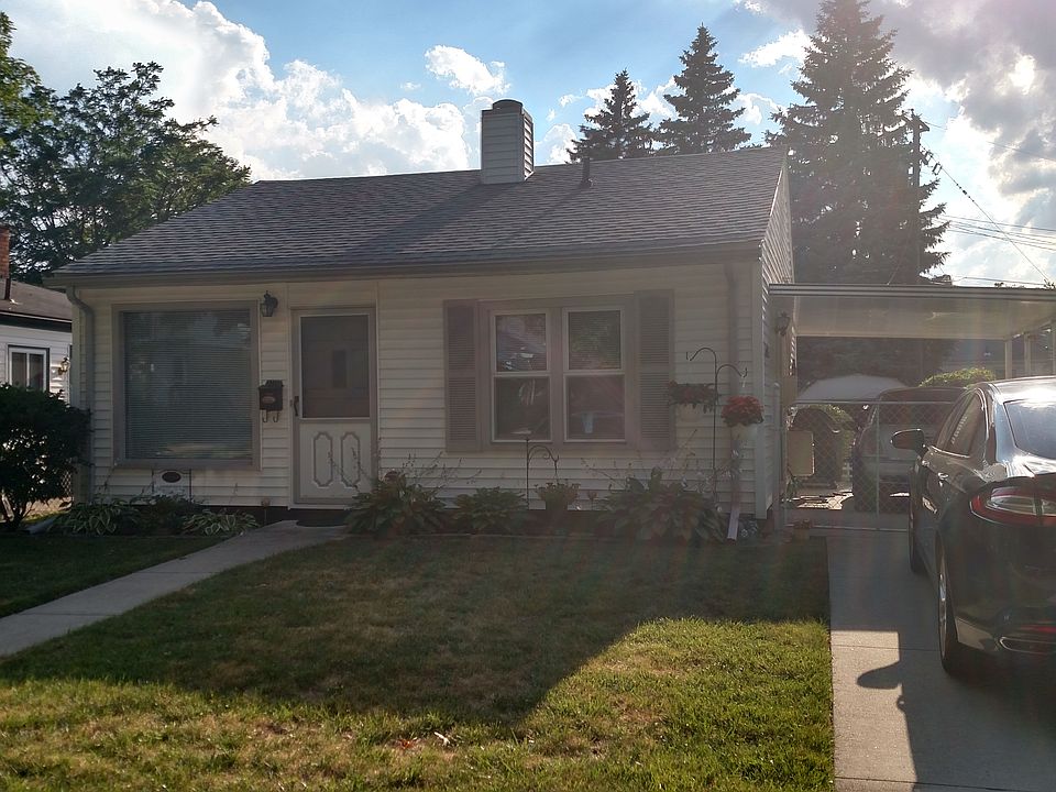 1st image of 23835 Cayuga Ave