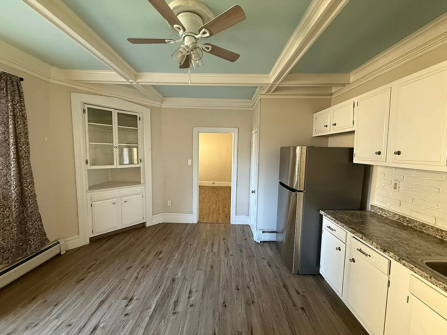 180 Pine Street — Photo 3