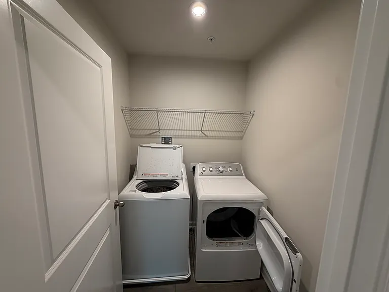 54 Goldspire Dr — Photo 36