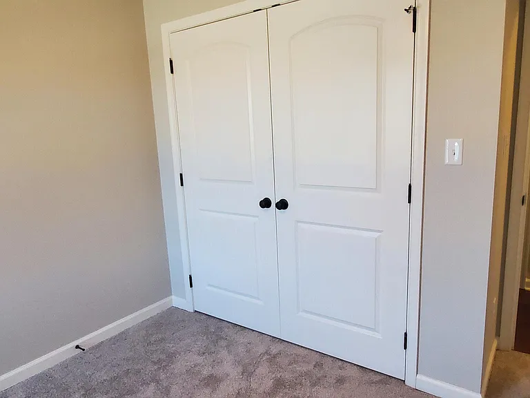 Master Bedroom - Larger Closet