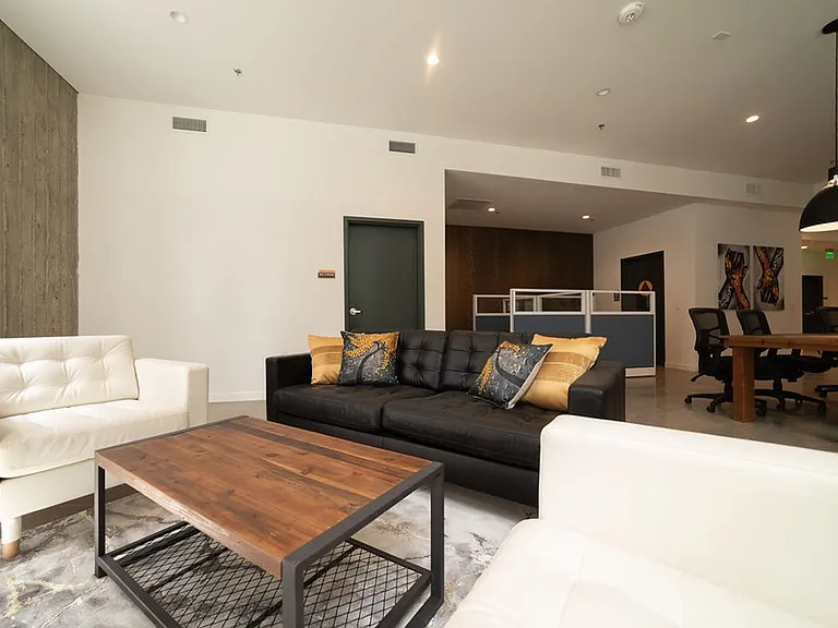 EXPERIENCE The Den & ALL it has to Offer! Now leasing for June 2026! — Photo 7
