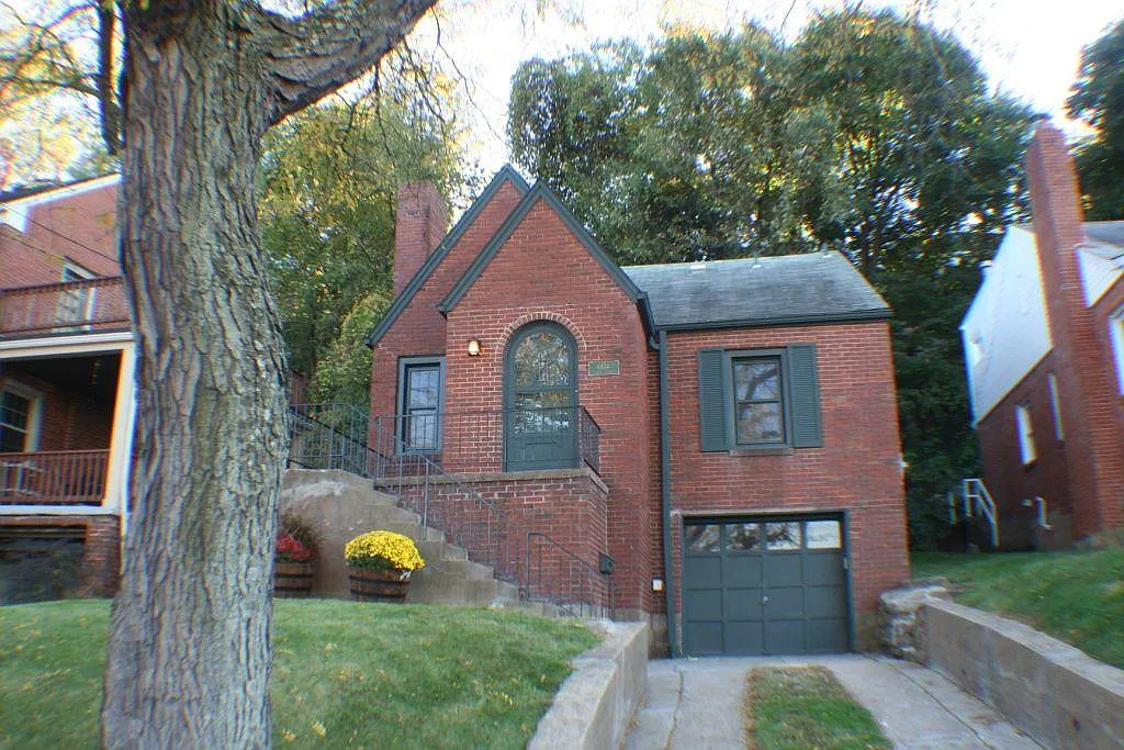 6454 Lilac St photo 1