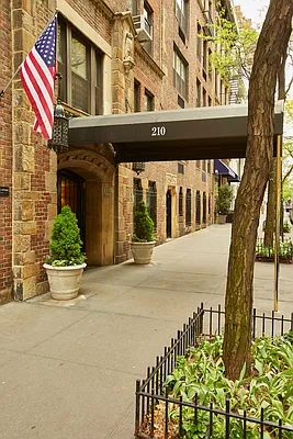 Sold by Douglas Elliman | media 10