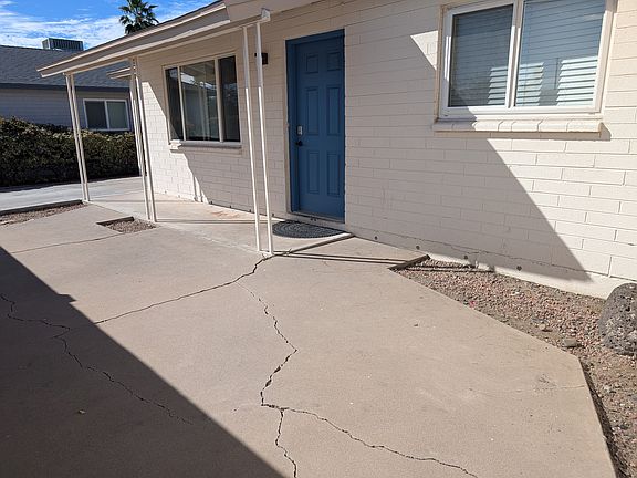 5th image of 1812 S Hardy Dr