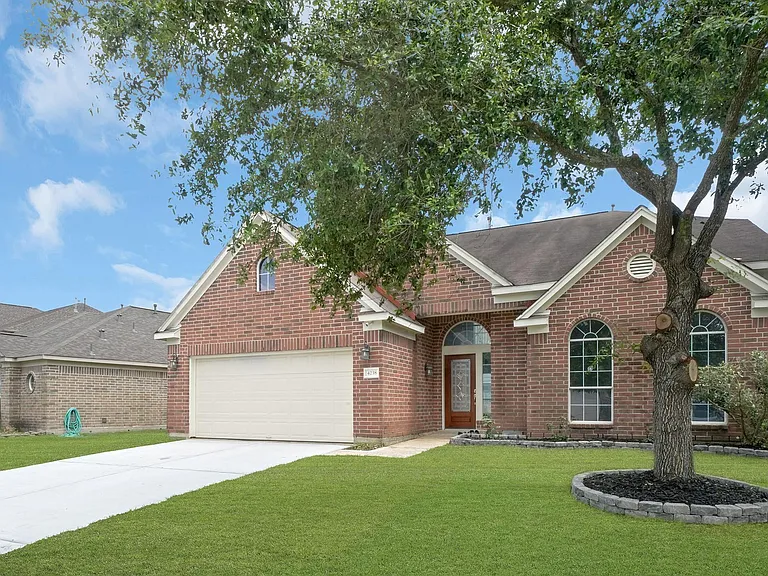 4238 Tree Moss Pl — Photo 2