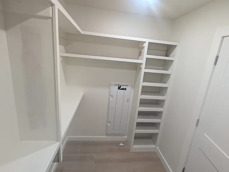 202 N Ora St — Photo 8