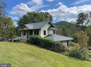 821 Long Mountain Rd, Washington, VA 22747