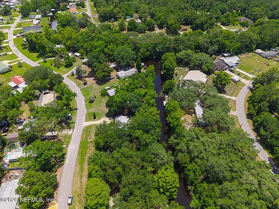 5th image of 257 TARPON Boulevard