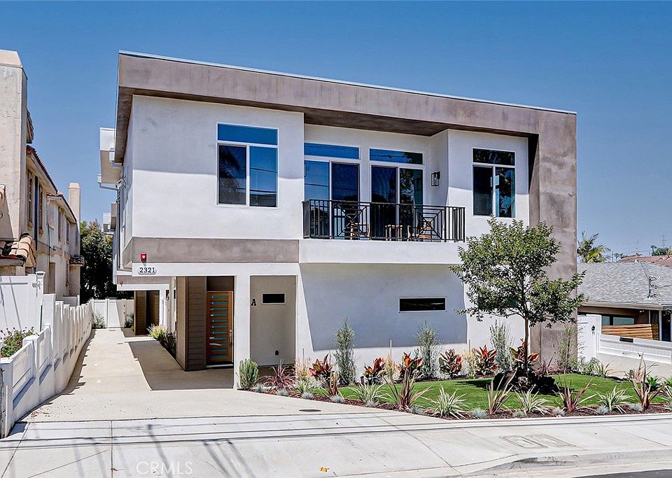 1st image of 2321 Clark Ln #A