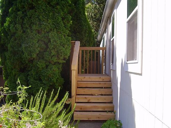 3rd image of 15175 SE Lala Dr