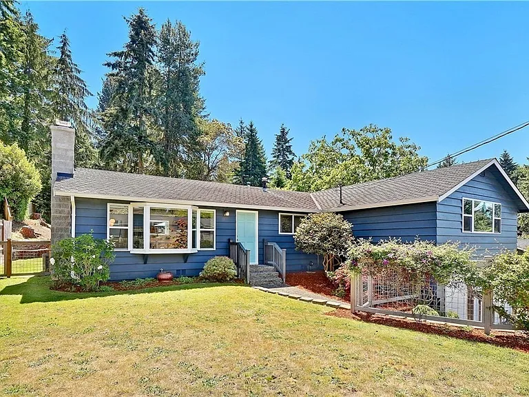 9216 224th St SW — Photo 1