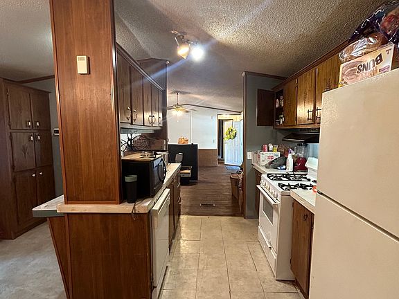 4th image of 269 Lakeview Dr