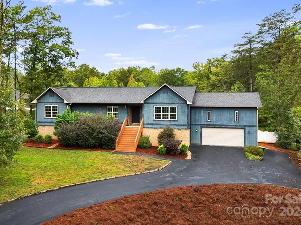 581 Dublin Ln, Columbus, NC 28722