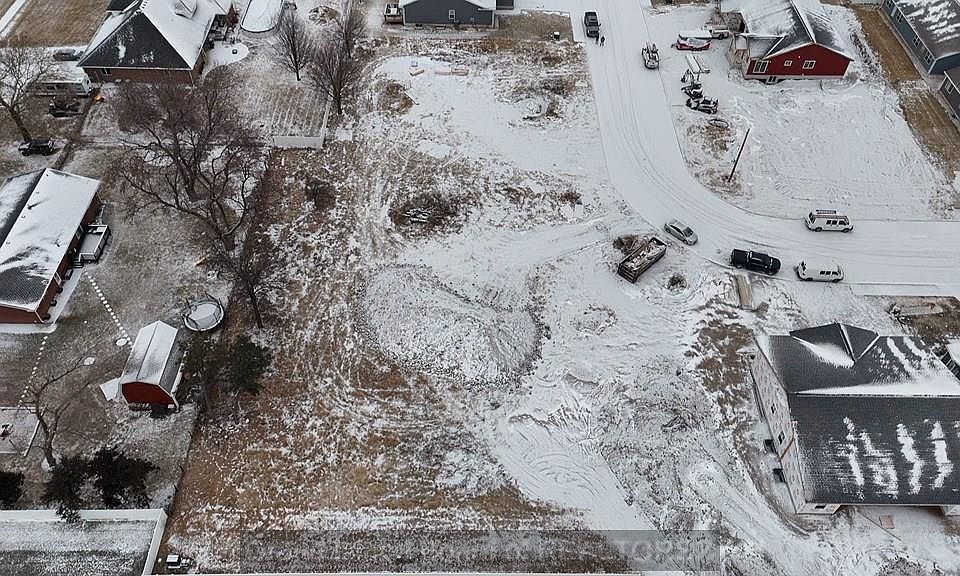 2nd image of 1121 Rylie Way