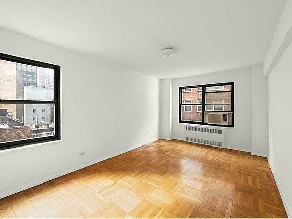 4th image of 140 E 56th St APT 6L