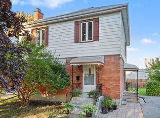 667 Alesther St, Ottawa, ON K1K 1H8