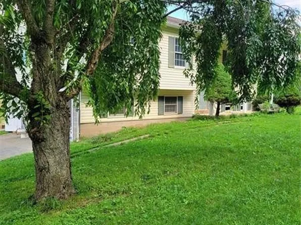 559 Pine Run Rd, Apollo, PA 15613