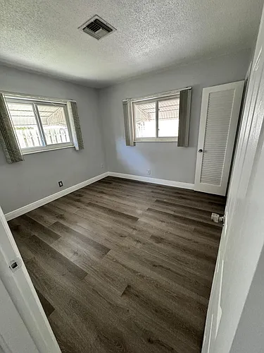 4943 SW 27th Ave #4943 Photo 1