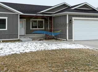 215 S Hills St, Burley, ID 83318