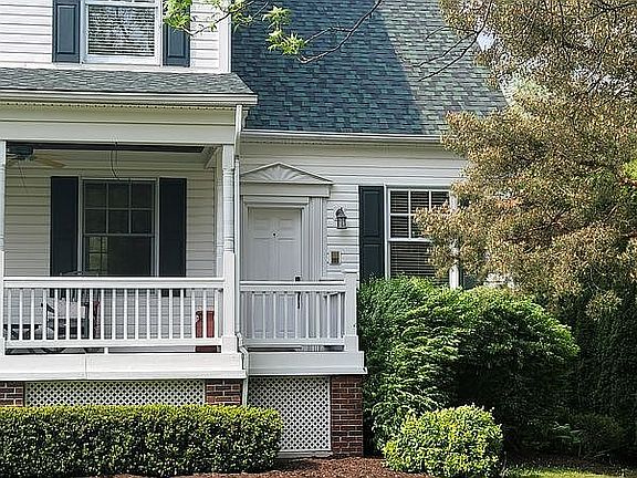5th image of 691 Ottawa Dr