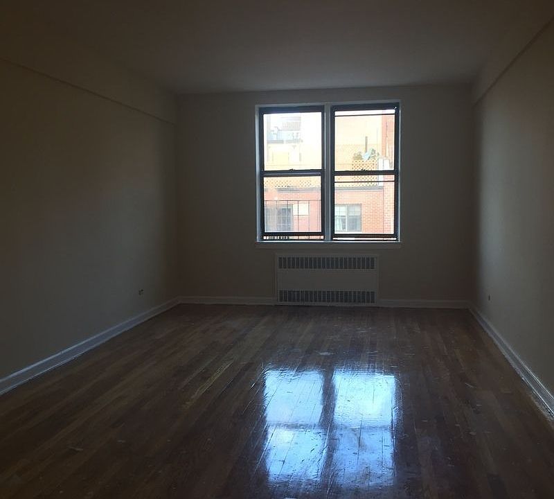 1st image of 14055 Burden Cres APT 2L