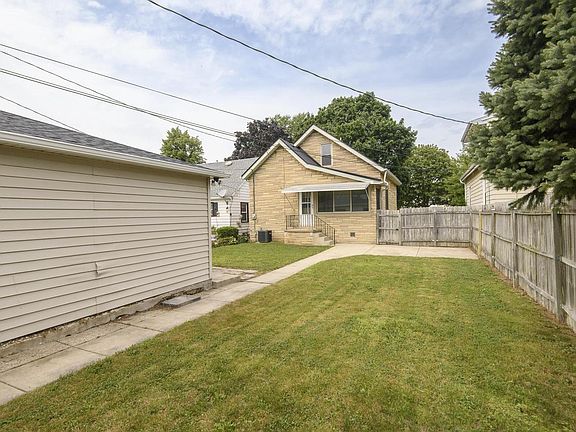 4th image of 3727 E Underwood AVENUE