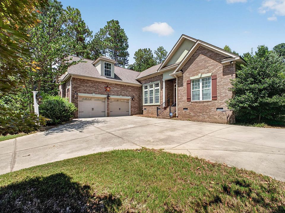 1st image of 595 Parkside Dr