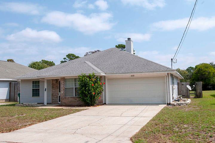 1st image of 453 Chris Ln