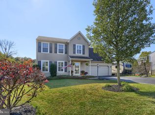 430 Abbey Dr, Mount Wolf, PA 17347