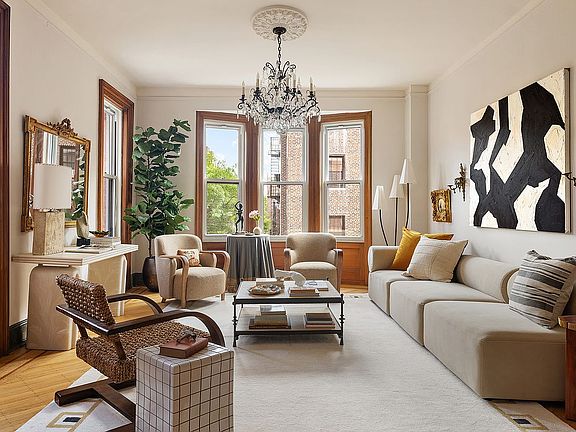2nd image of 15 Clark St APT 4A