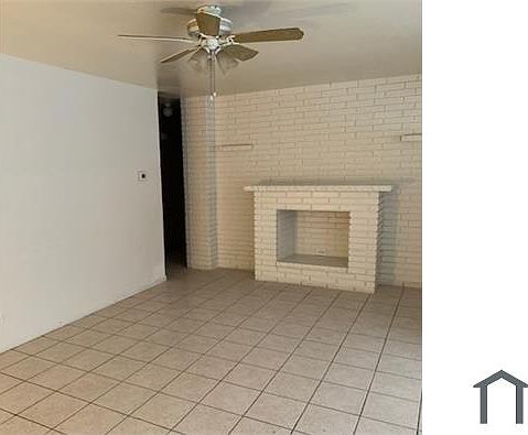 3rd image of 18710 Lee St