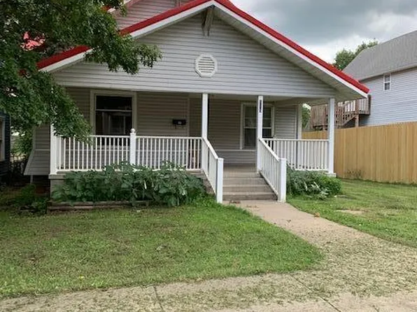 113 W Hickory St, El Dorado Springs, MO 64744