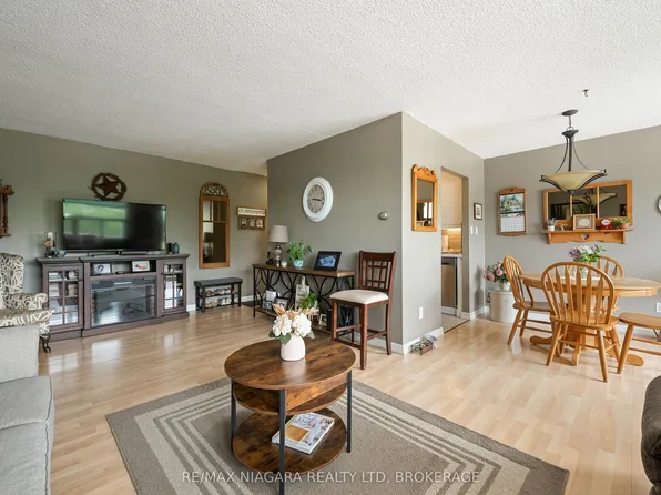 365 Geneva St #407, Saint Catharines, ON L2N 5S7