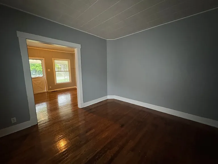 1354 N Olney St — Photo 6