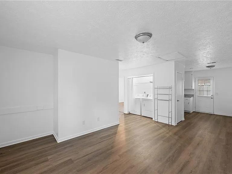 1012 Davis St #12 — Photo 5