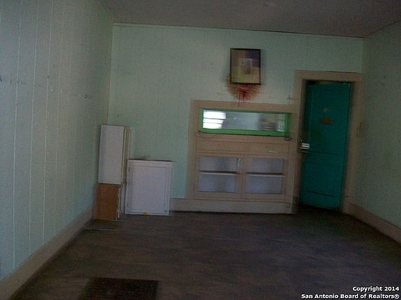 3rd image of 3607 S Presa St