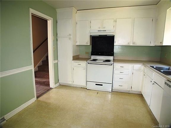 4th image of 6901 Candlewyck Ln