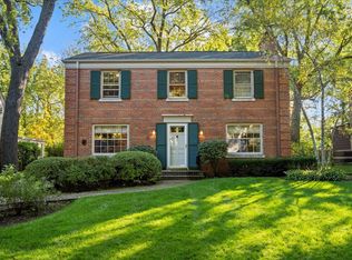 590 Melody Ln, Highland Park, IL 60035