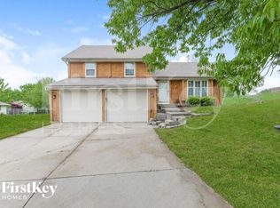 2635 SW Krista Ct, Blue Springs, MO 64015