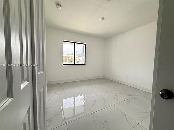 4th image of 450 Beacom Blvd #0