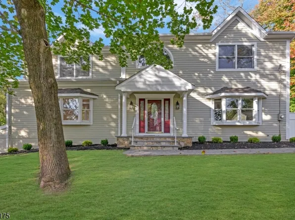 16 Lacey Ave, Long Hill Twp., NJ 07933