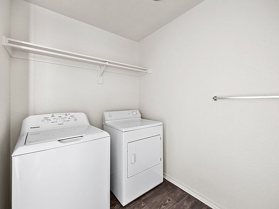 5th image of 416 Bryan St APT 3